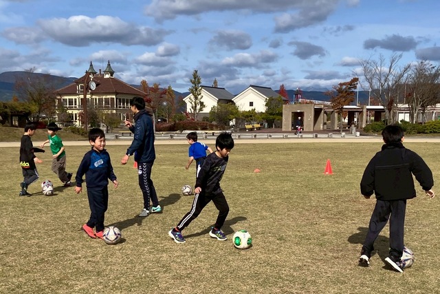 11月8日(土)「funスポ伊達」サッカー教室を実施