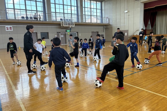 4月11日(土)「funスポ伊達」サッカー教室を実施しました